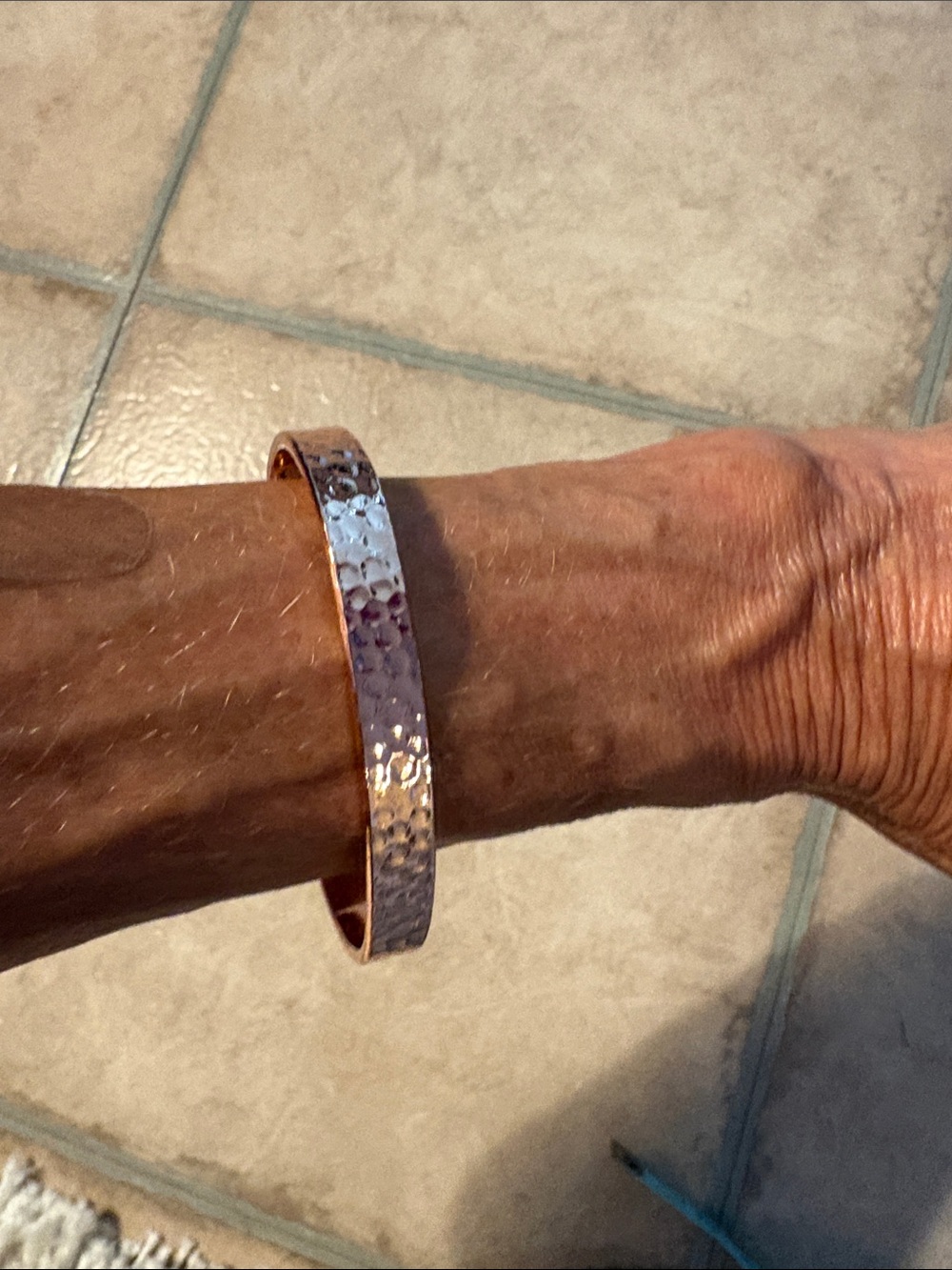 Hammered Copper Bangle Bracelet - Rose Copper